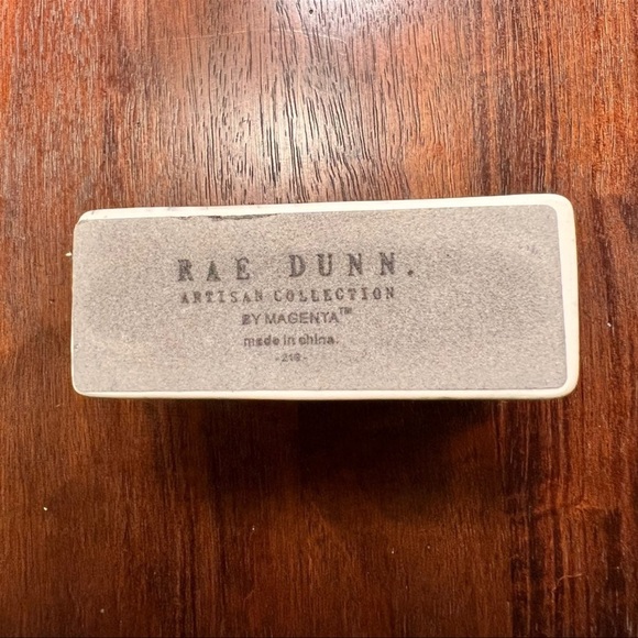 Rae Dunn BE KIND Desk Plaque Sign - Picture 12 of 12